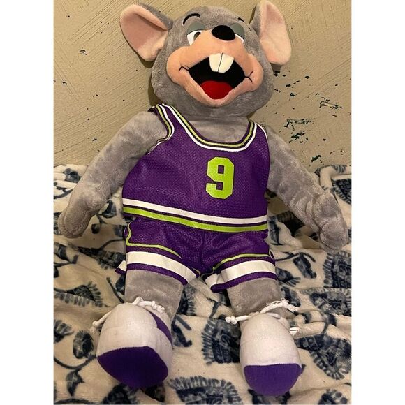 18” Chuck E Cheese Plush Mouse Badketball Star Player #9 - Picture 6 of 8